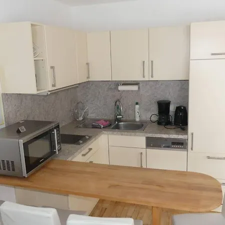 Einliegerwohnung Mit Wintergarten Kleinmachnow Esterno foto